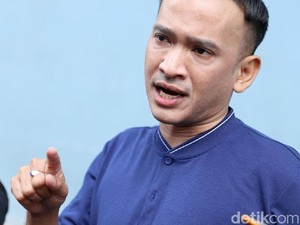 Ruben Onsu Bingung Karyawannya Kesurupan Massal