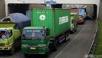 Beberapa upaya lain yang akan dilakukan untuk meningkatkan kelancaran dan kecepatan di ruas tol Japek, beberapa usulan diterapkan untuk memperpanjang penerapan ganjil-genap dan pembatasan angkutan barang lebih panjang dari yang semula dari pukul 06.00 s.d 09.00 WIB, menjadi pukul 05.00 s.d 10.00 WIB di sejumlah gerbang tol arah Jakarta agar lebih berdampak pada kelancaran lalu lintas di tol Japek. 