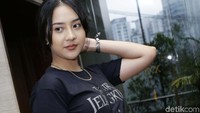 Dalam film horor itu, Anya berperan sebagai Mayang, wanita yang kuat, pemberani dan galak. Pool/Palevi S/detikFoto.
