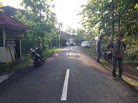 Jalanan menuju bukit (Pradito Rida Pertana/detikTravel)