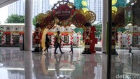 Suasana mal diubah sedemikian rupa agar menarik minat para pengunjung yang hadir dan merasakan suasana natal bersama.
