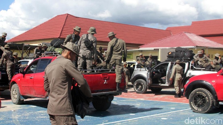Tim TNI-Polri Temukan 15 Jenazah Pekerja Trans Papua Korban KKB Tim TNI-Polri Temukan 15 Jenazah Pekerja Trans Papua Korban KKB