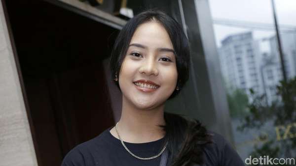 Anya Geraldine Main Tusuk Jelangkung di Lubang Buaya, Jadi Apa? Anya Geraldine Main Tusuk Jelangkung di Lubang Buaya, Jadi Apa?
