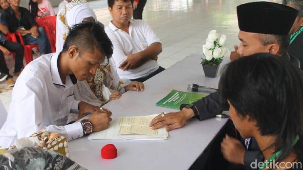 Cinta Terpisah Jeruji, Kisah Napi Menikah di Dalam Lapas