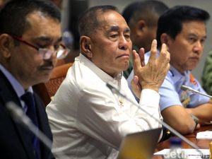 Menhan soal TNI Dikeroyok Jukir: Melawan Aparat Harus Dihukum