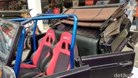 Bengkel asal Bekasi ini menampilkan satu unit Volkswagen klasik tipe 181. Foto: Luthfi Anshori/detikOto