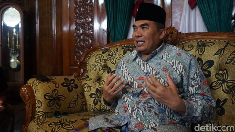Bupati Jepara Sembunyikan Suap Hakim Pakai Kotak Bandeng Presto Bupati Jepara Sembunyikan Suap Hakim Pakai Kotak Bandeng Presto