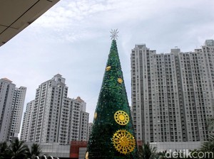 Alasan OJK Haramkan Pluit dan Central Park Jadi Kantor Pinjol
