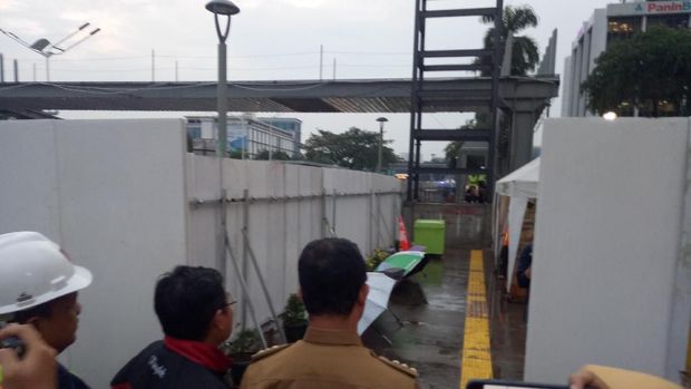 Anies cek JPO di dekat Bundaran Senayan