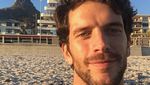 Foto: Oliver Baggerman, Model Ganteng Spanyol yang Suka Selfie di Pantai