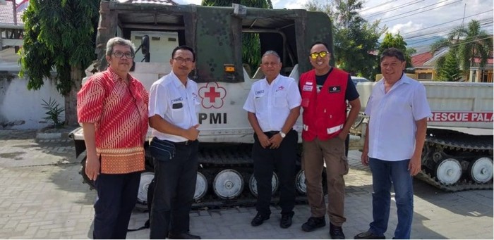 Penyerahan bantuan ke Palang Merah Indonesia di Palu, Sulawesi Tengah (Foto: dok. Ajinomoto) Penyerahan bantuan ke Palang Merah Indonesia di Palu, Sulawesi Tengah (Foto: dok. Ajinomoto)