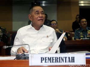 Menhan Tegaskan Baasyir Harus Berikrar Setia NKRI
