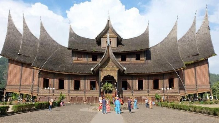 Ilustrasi Istana Pagaruyung