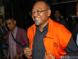 Bupati Malang Nonaktif Tersangka Suap Segera Disidang