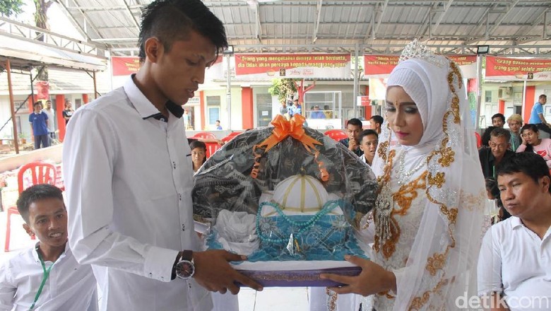 Cinta Terpisah Jeruji, Kisah Napi Menikah di Dalam Lapas