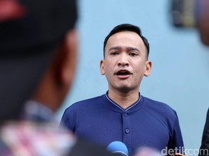 Ruben Ngakak Geprek Bensu Disebut Jadi Catering Nikah Syahrini-Reino