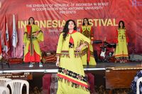 Hebat! Bocah 8 Tahun dari Indonesia Gelar Fashion Show di Lebanon