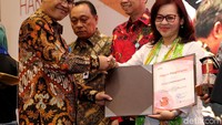 Selain itu Telkom juga mendapatkan penghargaan sebagai BUMN dengan sistem pengendalian Gratifikasi terbaik tahun 2018 dalam acara Peringatan Hari Antikorupsi Dunia 2018.
