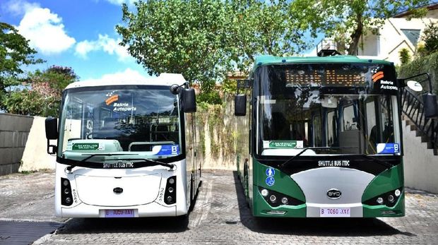 Bus listrik Bakrie