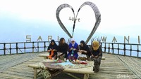 Wisatawan mulai ramai mengunjungi objek wisata ini (M Rofiq/detikTravel)