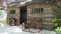 Ini dibangun agar tamu-tamu juga tahu seperti apa rumah tradisional orang Maldives, dan di dalamnya terdapat peralatan sehari-hari yang lengkap (Kurnia/detikTravel)