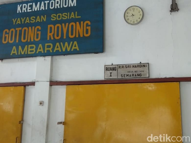 Suasana Krematorium Tempat Jenazah Nh Dini akan Dikremasi di Ambarawa Foto: Eko Susanto/ detikHOT Suasana Krematorium Tempat Jenazah Nh Dini akan Dikremasi di Ambarawa Foto: Eko Susanto/ detikHOT
