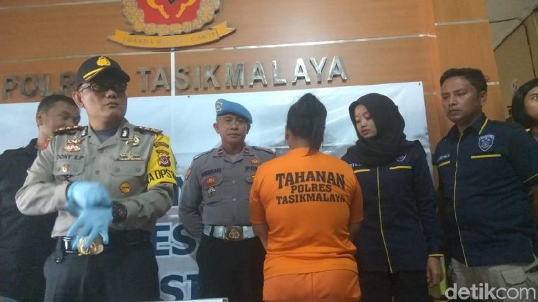 Ibu Pembuang Bayi di Irigasi Tasikmalaya Ditangkap Ibu Pembuang Bayi di Irigasi Tasikmalaya Ditangkap
