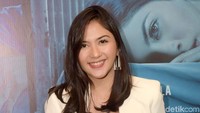 Mantan kekasih Mischa Chandrawinata terlihat sangat happy. Pool/Noel/detikFoto.