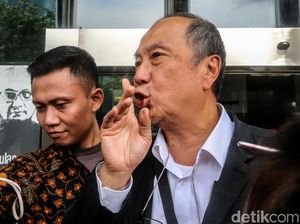 Ekspresi Dirut PT SMART Usai Diperiksa KPK