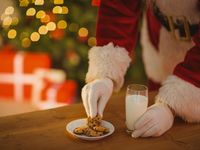 Ini Dia Menu 'Penjamuan Santa' yang Sering Disiapkan Anak-Anak di 8 Negara 
