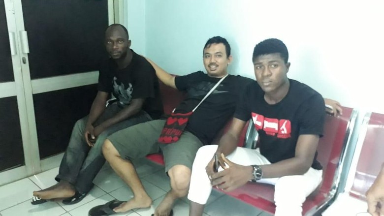 Ikut Bupati Cup di Sulsel, 2 WN Ghana Ditangkap Imigrasi Ikut Bupati Cup di Sulsel, 2 WN Ghana Ditangkap Imigrasi