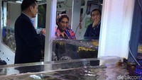 Dalam penelitiannya, mereka menggunakan pinguin sebagai indikator perubahan dalam ekosistem kutub serta menterjemahkan penelitian dasar ke dalam layanan klinis seperti senyawa anti kanker, terapi gen penyakit neuromuskular dan studi mikrobiota manusia.