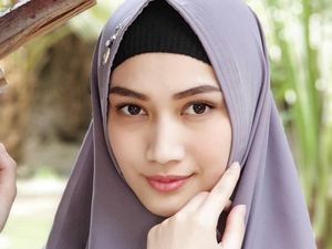 Saat Tantri Kotak Bertemu Melody eks JKT48, Jadinya JKT46 Syariah