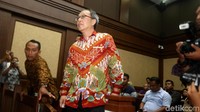 Vonis 10 tahun penjara juga dijatuhkan untuk pengusaha Made Oka Masagung.