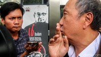 Suap yang diduga diterima anggota DPRD Kalteng tersebut mencapai Rp 240 juta.