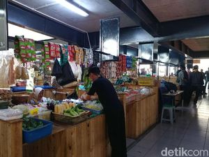 Tiga Tahun Diresmikan, Pasar Keren Sarijadi Masih Sepi Melompong