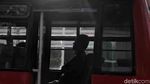 Potret Sedih Senja Kala Metromini di Jakarta
