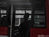 Unek-unek di Balik Viral Metromini Adang TransJakarta
