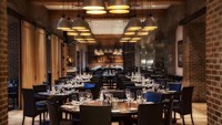 Disebut-sebut sebagai tempat makan orang kaya dan terkenal, Il Mulino di New York pernah disambangi Barack Obama dan Bill Clinton. Menu terkenalnya adalah daging New York strip dan menu khas Italia. Foto: Walt Disney World
