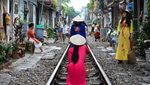 Foto: Mereka yang Bertaruh Nyawa Demi Selfie di Rel Kereta