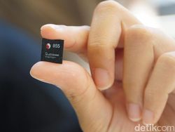 Penampakan Snapdragon 855 yang Lebih Kecil dari Koin Rp 500