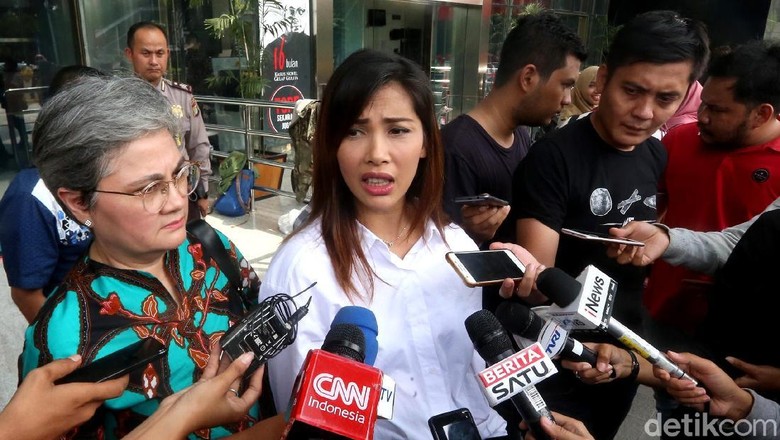 Permintaan JC Keluarga Budi Mulya di Kasus Century Dipelajari KPK Permintaan JC Keluarga Budi Mulya di Kasus Century Dipelajari KPK