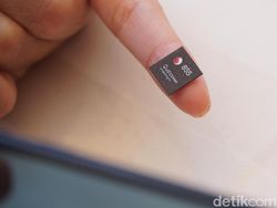 Penampakan Snapdragon 855 yang Lebih Kecil dari Koin Rp 500