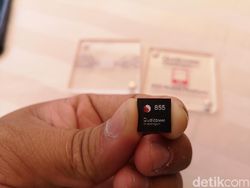 Penampakan Snapdragon 855 yang Lebih Kecil dari Koin Rp 500