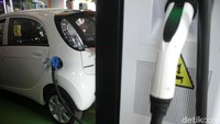 Stasiun Pengisian Listrik atau Electric Vehicle Charging Station (EVCS) di BPPT ini mempunyai kelebihan, mampu melakukan charging baterai mobil listrik sampai penuh hanya dengan waktu 30 menit.