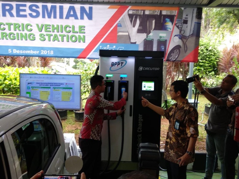 Peresmian SPLU di BPPT. Foto: Luthfi Anshori Peresmian SPLU di BPPT. Foto: Luthfi Anshori