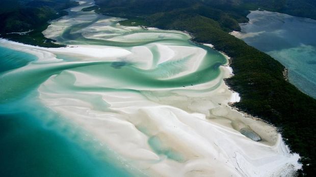 Pantai Pianemo Raja Ampat Masuk Daftar Pantai Terbaik Sedunia