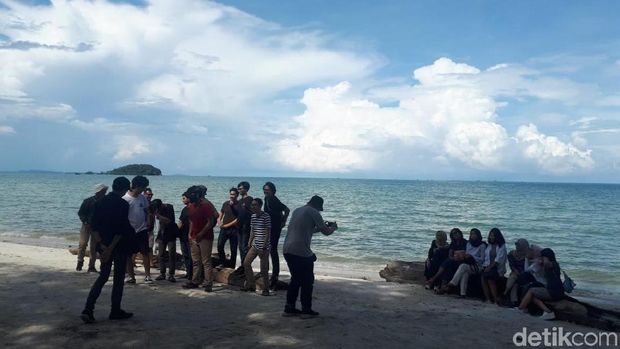 Pantai Tanjung Pendam