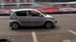 Mobil-mobil Daihatsu Ini Adu Ngesot di Istora