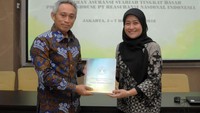 Pelatihan itu digelar di Gedung Nasional Re, Jakarta. Pelatihan Sertifikasi Tingkat Dasar Asuransi Syariah dibuka secara simbolis oleh Direktur Teknik NasionalRe Bapak Fitris Dinarwan. Foto: dok. NasionalRe